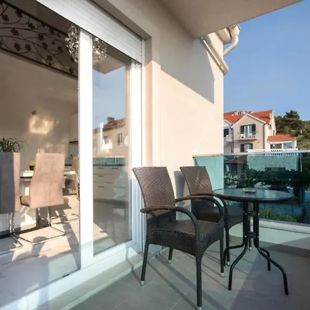 Apartamento Jakov Postira