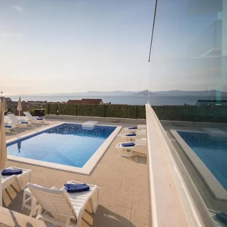 Jakov Appartement Postira